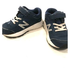 Kids New Balance Sneaker Navy